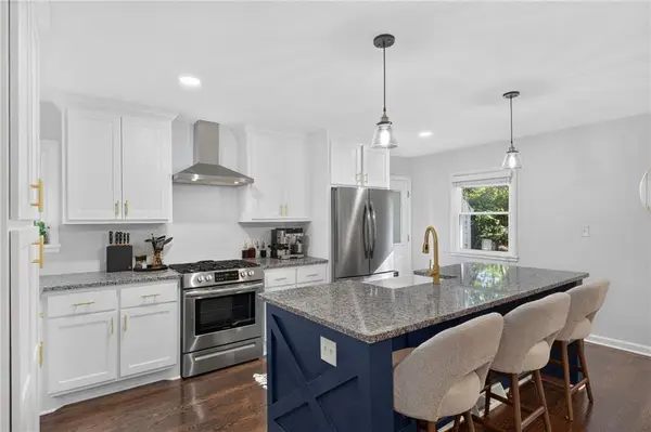 7535 Belleview Avenue, Kansas City, MO 64114