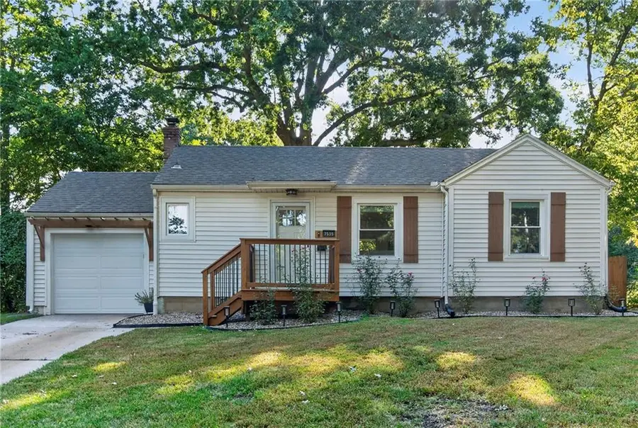 7535 Belleview Avenue, Kansas City, MO 64114 - #3