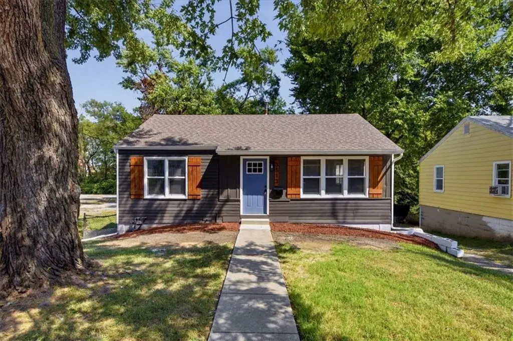 3513 Elmwood Avenue, Kansas City, MO 64128 - #1
