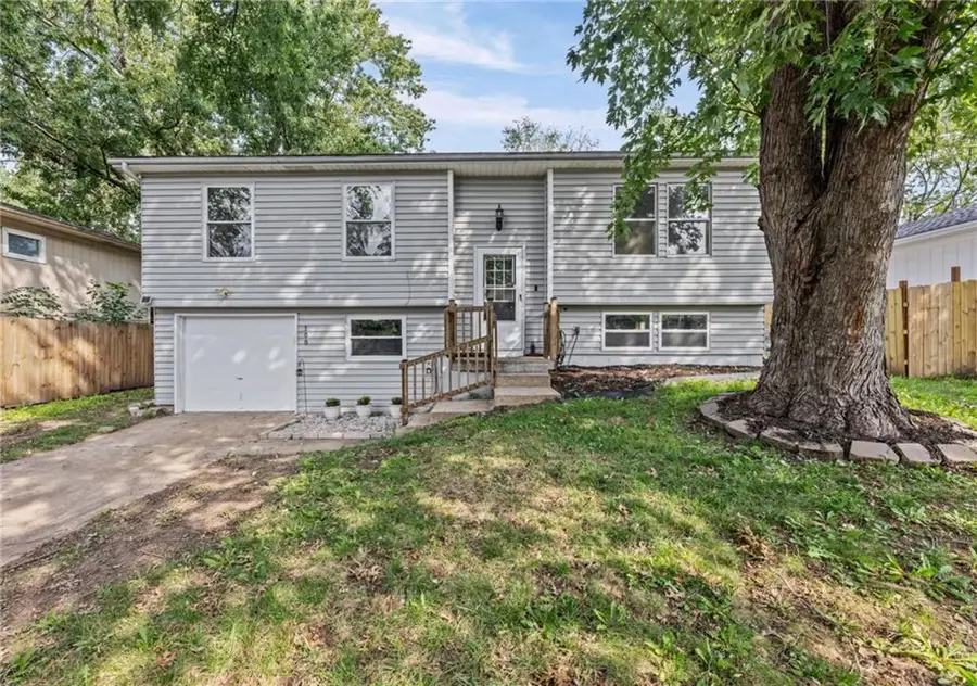 108 W Mcdonald Street, Edgerton, KS 66021 - #2
