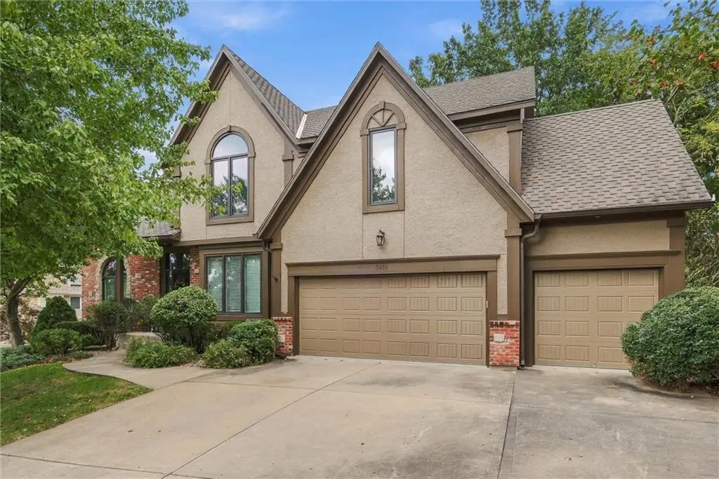 7815 N Kansas Street, Kansas City, MO 64118 - #1