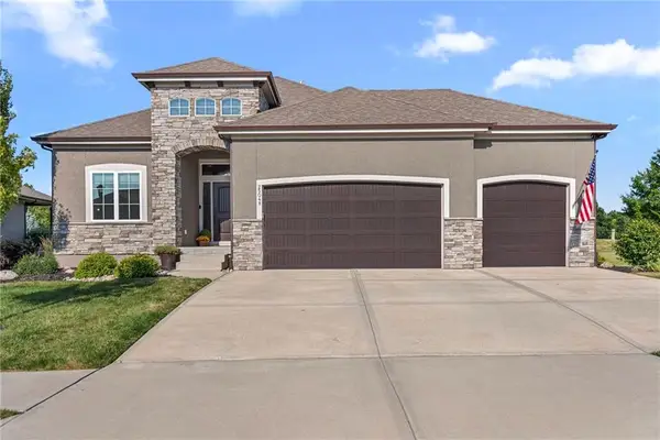 25048 W 112th Terrace, Olathe, KS 66061