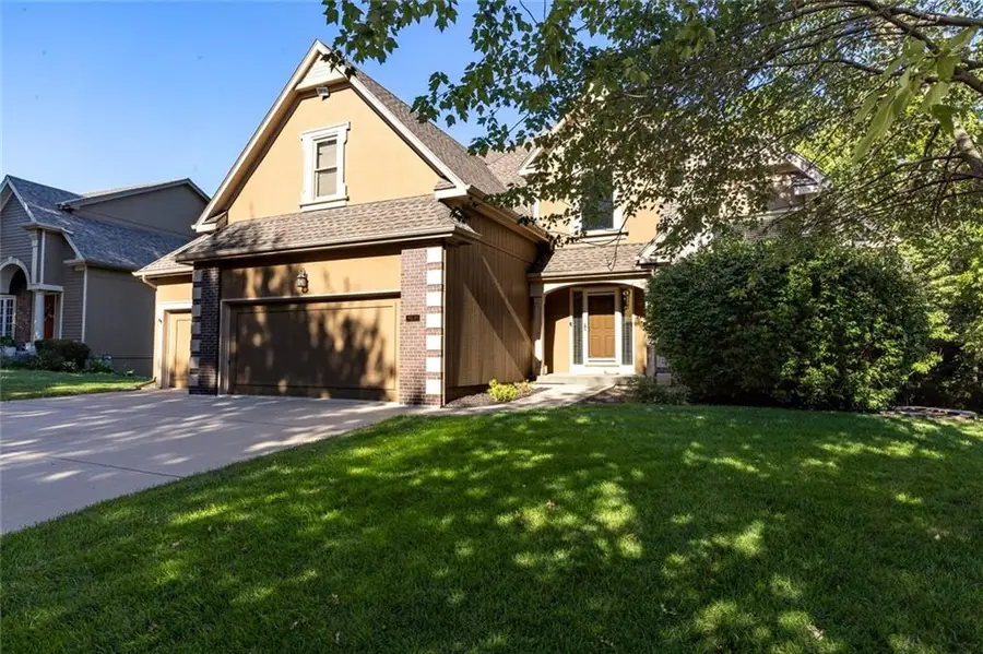 9031 N Manning Avenue, Kansas City, MO 64157 - #2