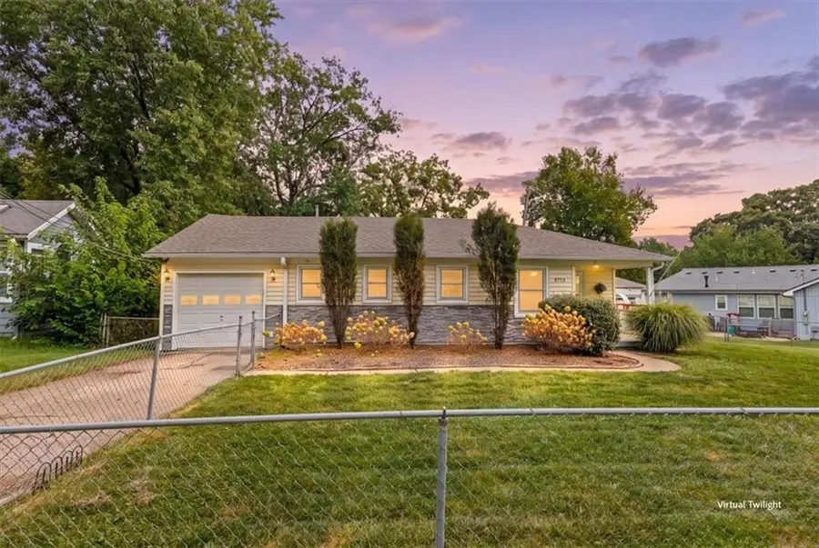 4715 Alhambra Street, Roeland Park, KS 66205 - #2