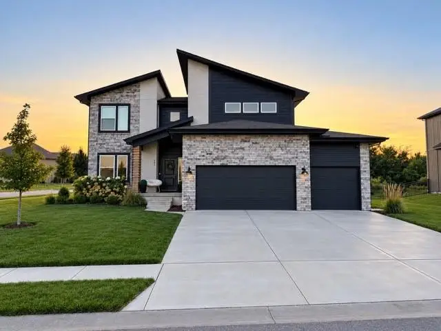 801 Bridgeshire Drive, Raymore, MO 64083 - #1