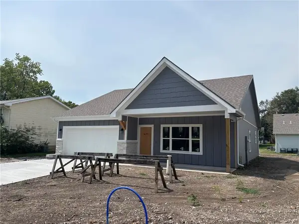 440 N Prairie Street, Liberty, MO 64068
