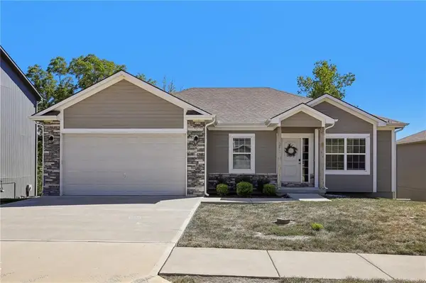 800 NW Pampas Street, Pleasant Hill, MO 64080