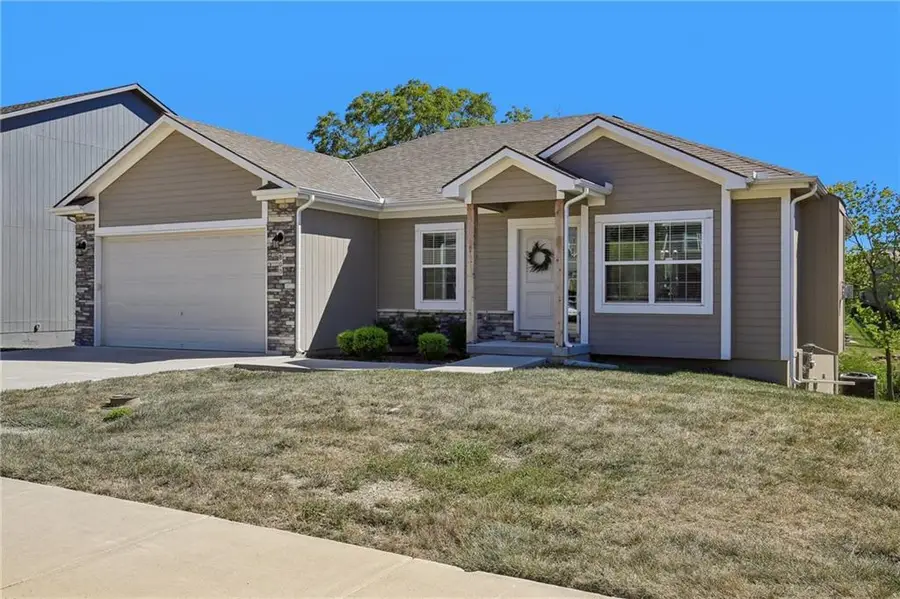 800 NW Pampas Street, Pleasant Hill, MO 64080 - #2