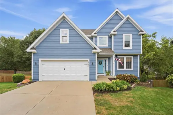 16150 W 156th Place, Olathe, KS 66062
