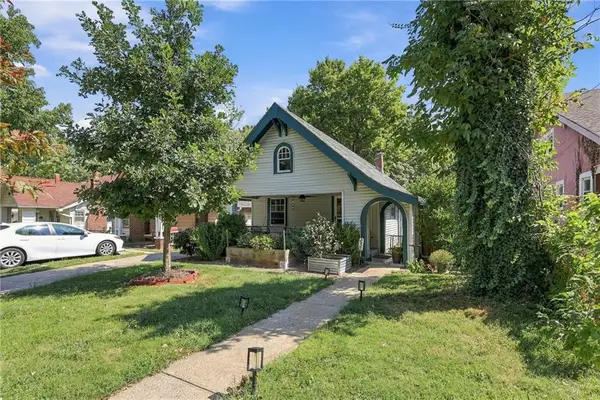 3823 Genessee Street, Kansas City, MO 64111