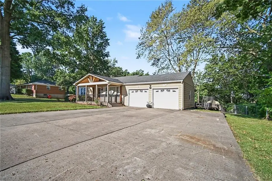1300 Broadway Street, Independence, MO 64050 - #3