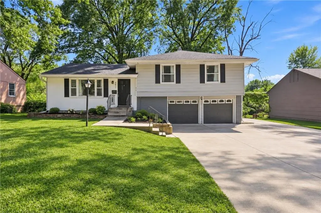 9611 E 80th Terrace, Raytown, MO 64138 - #1