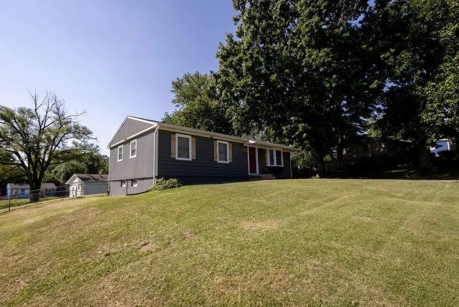 8347 Elizabeth Avenue, Kansas City, KS 66112 - #3