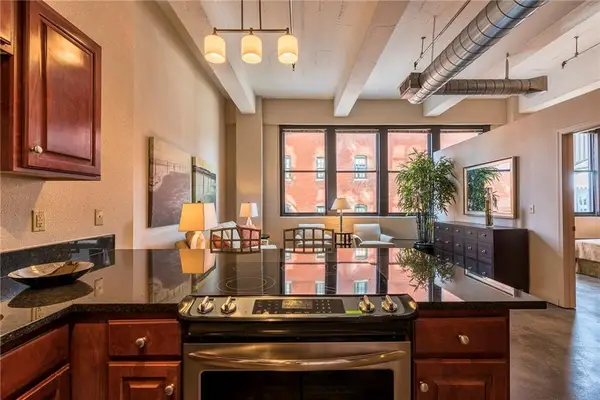 1535 Walnut Street #405, Kansas City, MO 64108