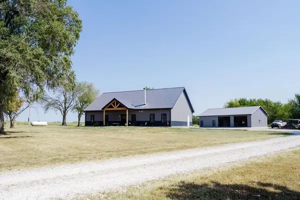 17017 Pratt Road, Altamont, KS 67330
