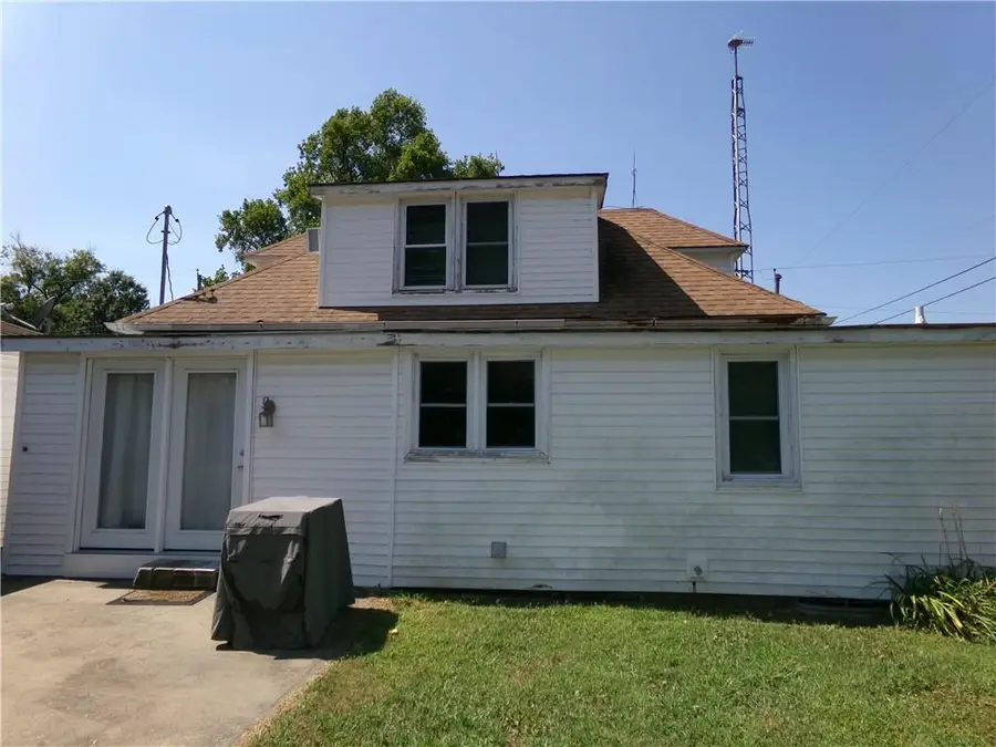 107 N Walnut Street, Emma, MO 65327 - #2
