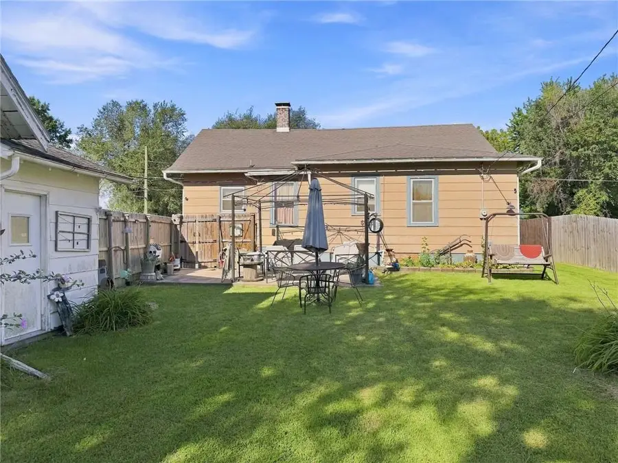 915 Woodward Street, Chillicothe, MO 64601 - #2