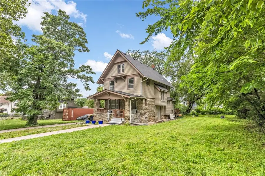 4024 Montgall Avenue, Kansas City, MO 64130 - #2