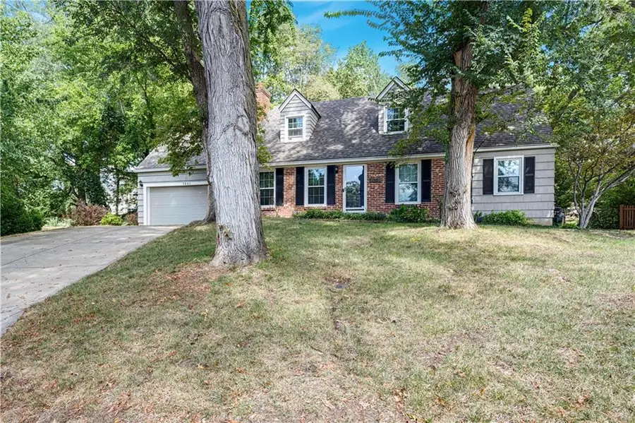 7601 Chadwick Street, Prairie Village, KS 66208 - #2