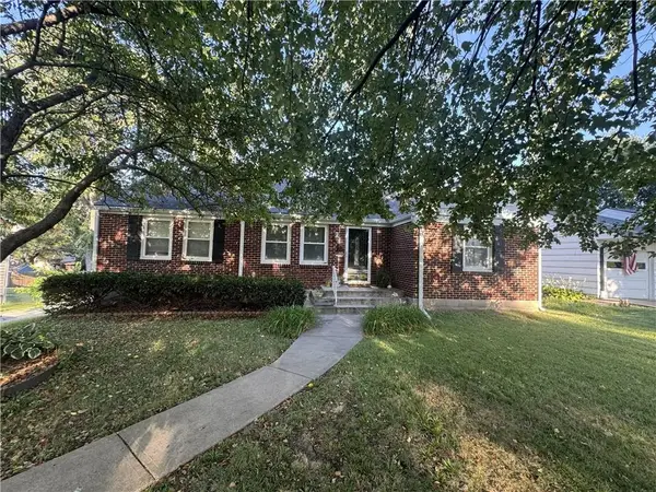 7217 Belinder Avenue, Prairie Village, KS 66208