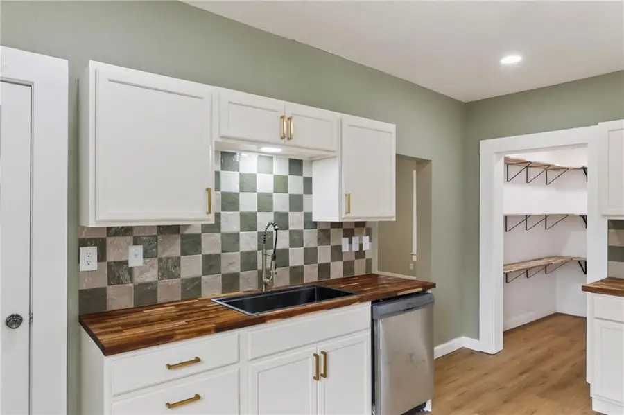 6309 S 3rd Street, Saint Joseph, MO 64504 - #2