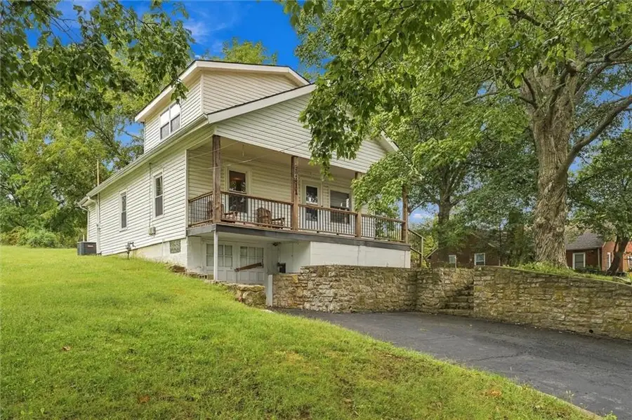 11411 E Norledge Street, Sugar Creek, MO 64054 - #2