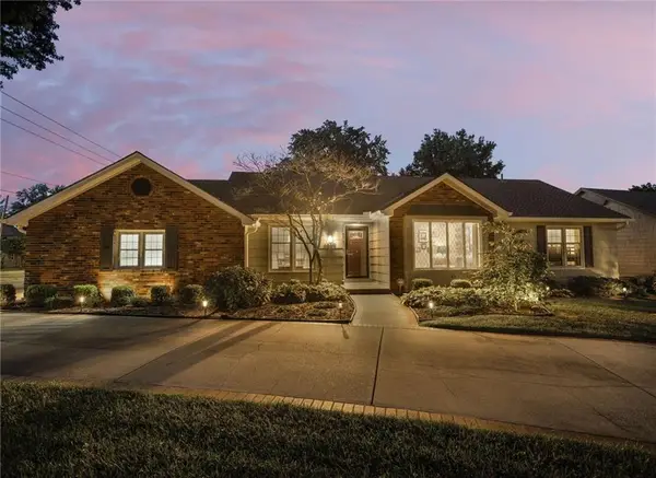 6658 Dearborn Drive, Mission, KS 66205
