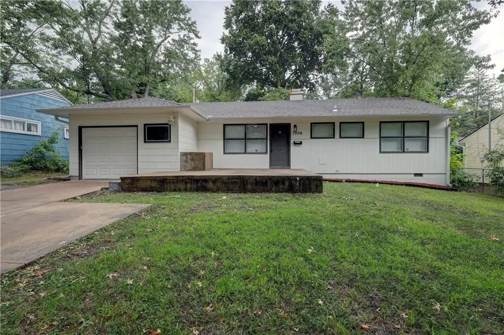7506 E 111th Terrace, Kansas City, MO 64134 - #1