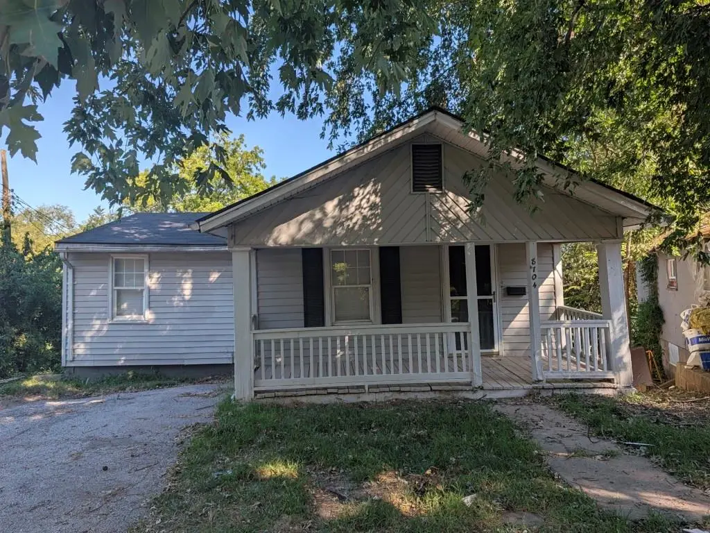 8704 Roberts Avenue, Kansas City, MO 64125 - #1