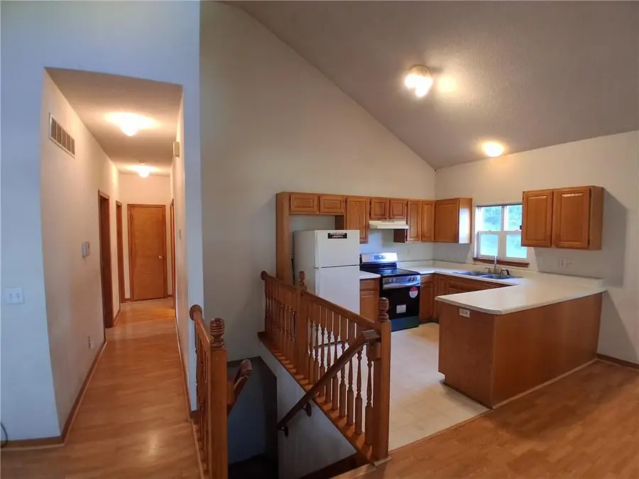 711 Brooklyn Avenue, Kansas City, MO 64124 - #3