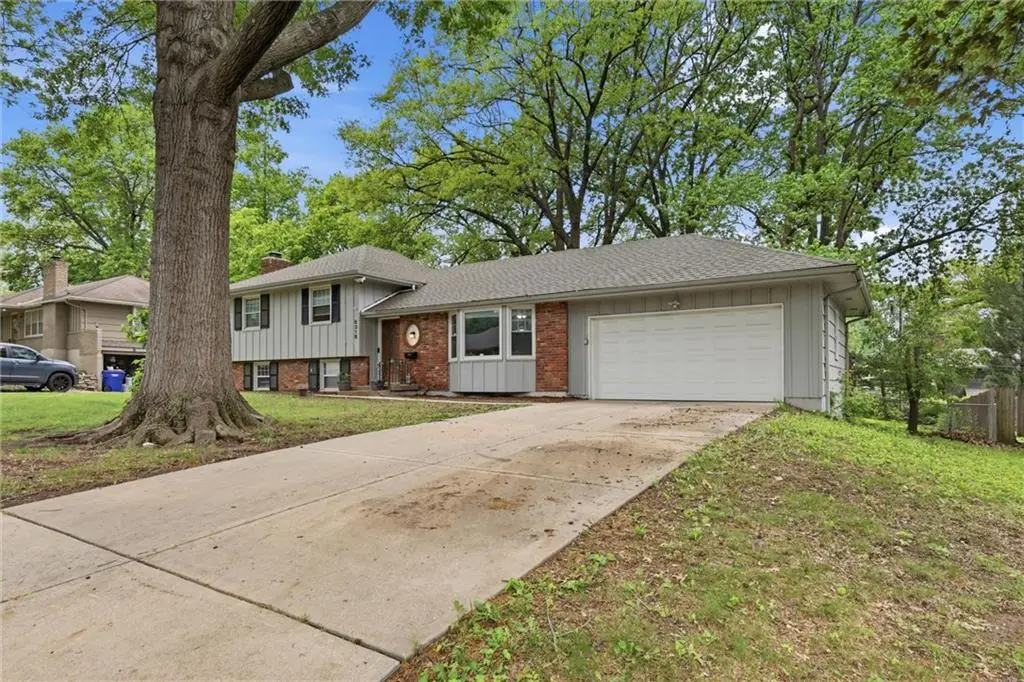 6316 Hedges Avenue, Raytown, MO 64133 - #1