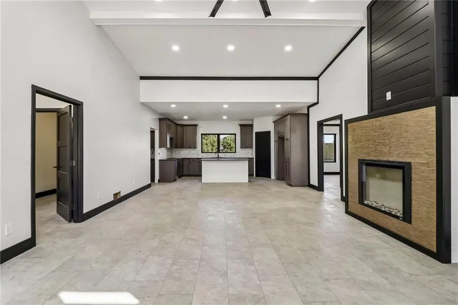 1013 E 10th Street, Carrollton, MO 64633 - #3