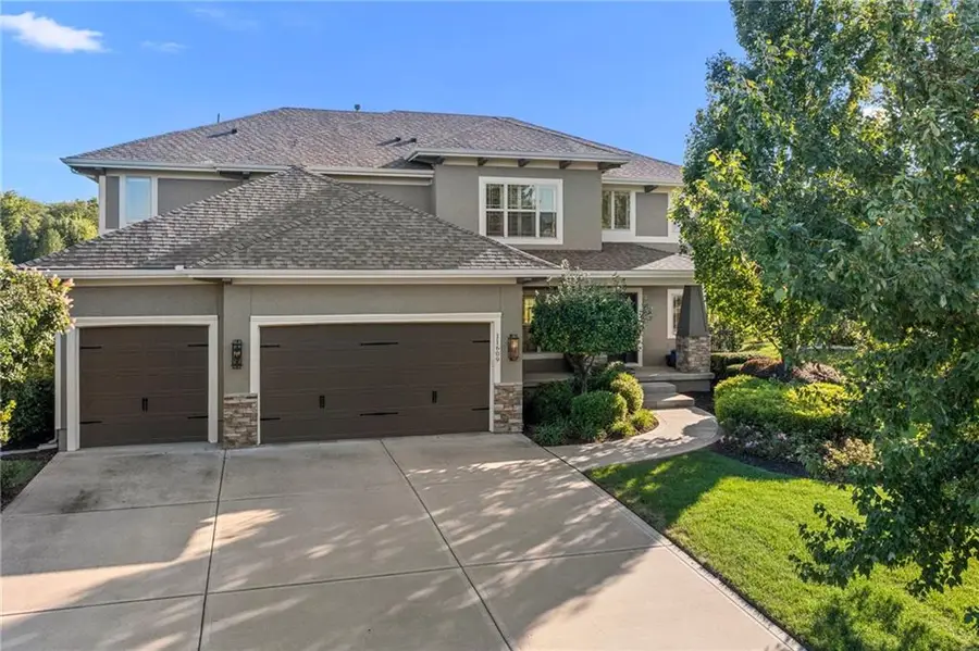 11609 W 154th Street, Overland Park, KS 66221 - #2