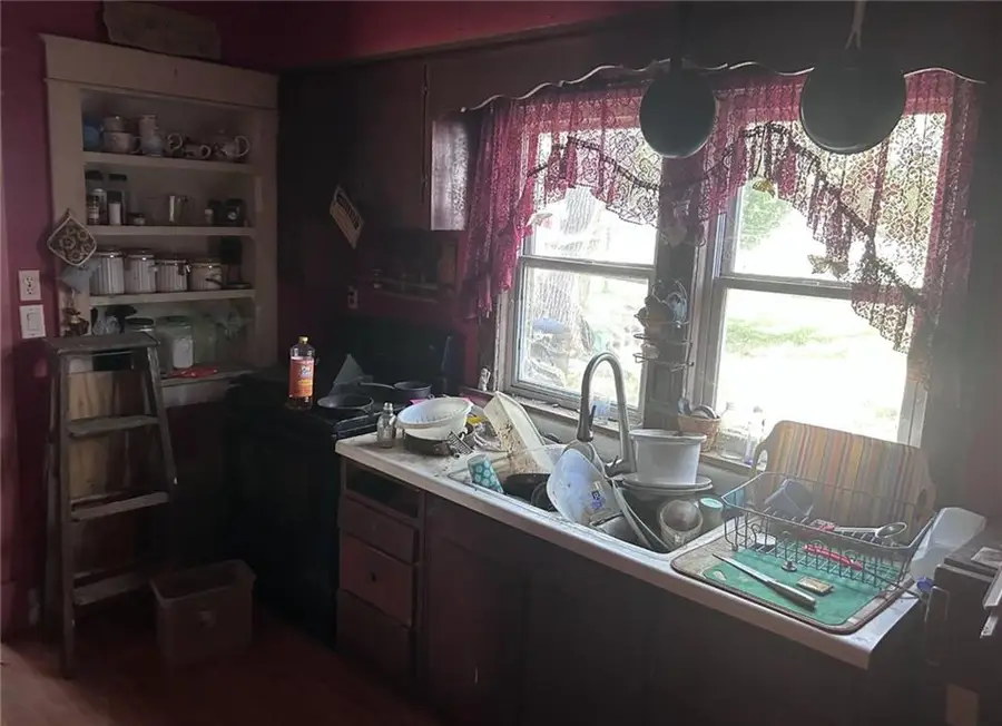 1204 Laing Street, Osage City, KS 66523 - #2
