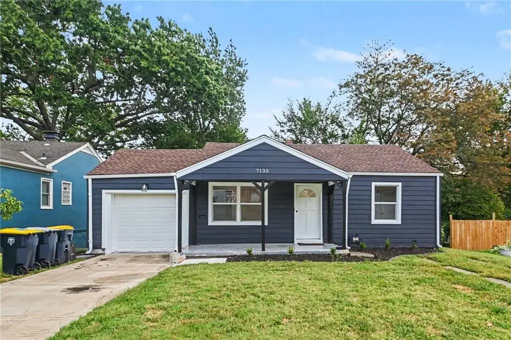 7135 Main Street, Kansas City, MO 64114 - #1