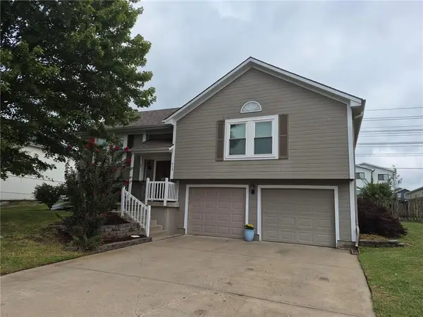 619 SE Joel Avenue, Lee's Summit, MO 64063