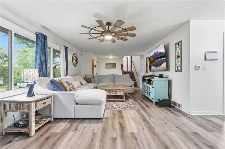 8109 E 99th Terrace, Kansas City, MO 64134 - #2