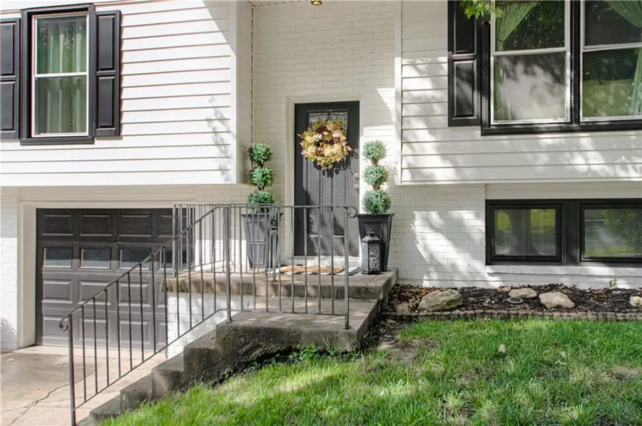 912 Canterbury Lane, Liberty, MO 64068 - #2