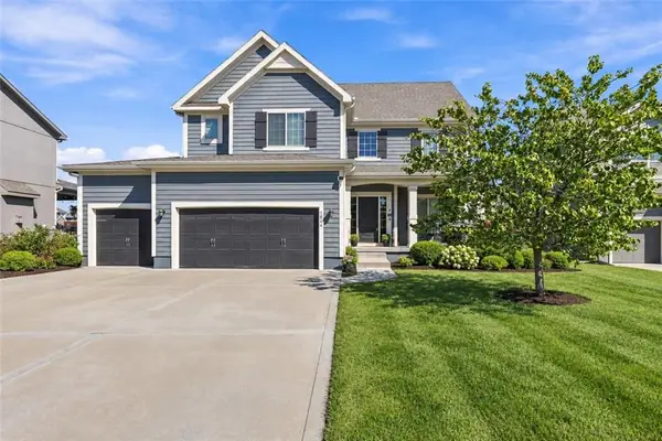 1804 NE Griffin Drive, Lee's Summit, MO 64086