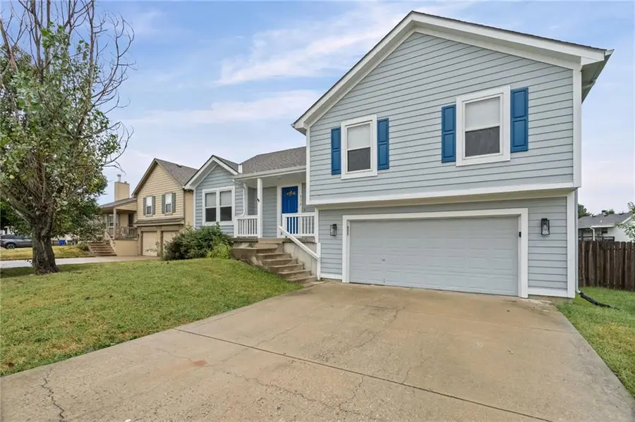 312 Ghost Creek Lane, Gardner, KS 66030 - #2