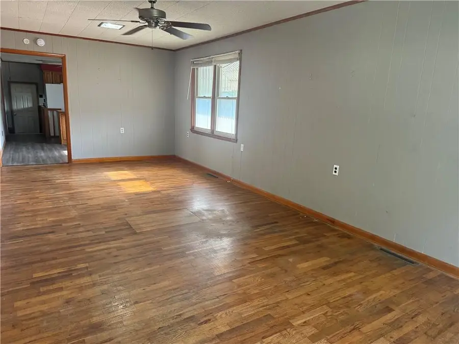 315 E Washington Street, Pittsburg, KS 66762 - #3