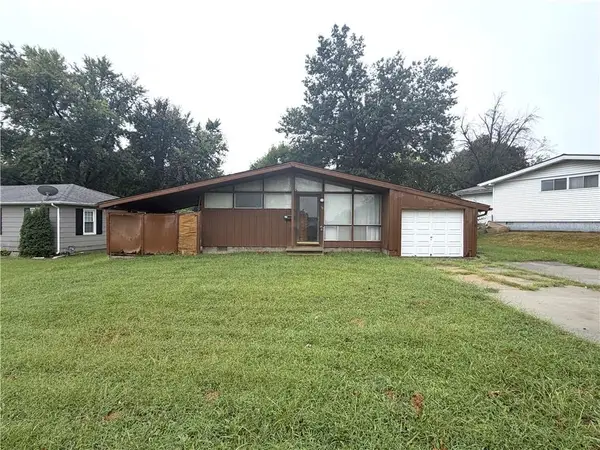 86 11th Street, Chillicothe, MO 64601