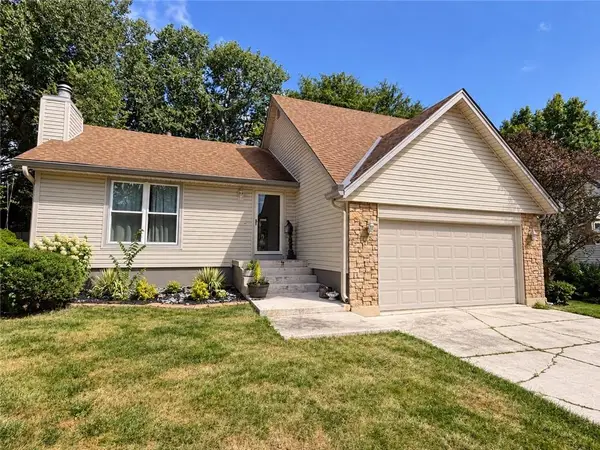 14021 S Summertree Lane, Olathe, KS 66062