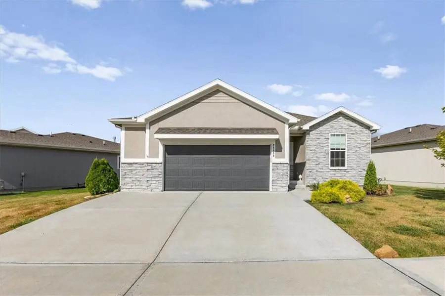 20850 W 190th Place, Spring Hill, KS 66083 - #2