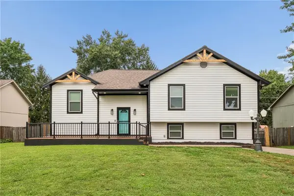 309 NE Brookwood Drive, Blue Springs, MO 64014
