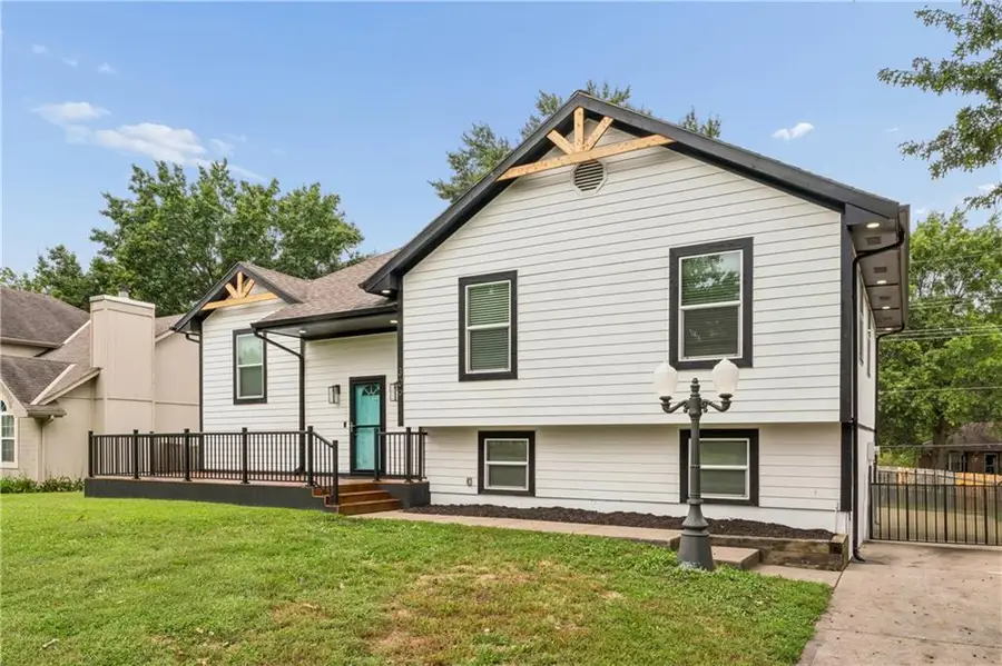 309 NE Brookwood Drive, Blue Springs, MO 64014 - #3