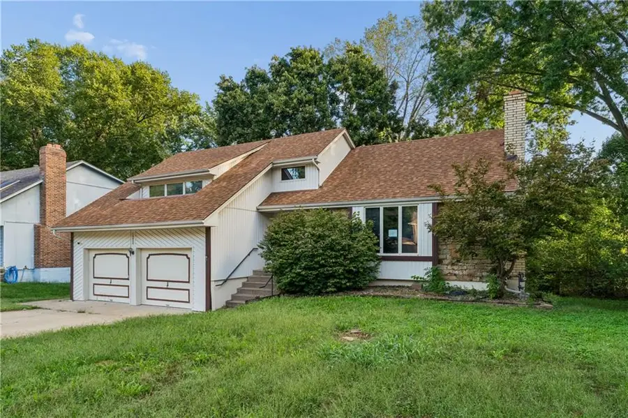 18820 E Hanthorne Drive, Independence, MO 64057 - #3