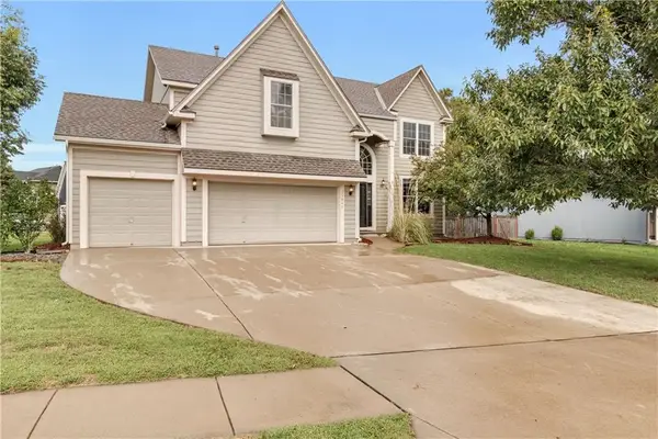 25046 W 150 Court, Olathe, KS 66061