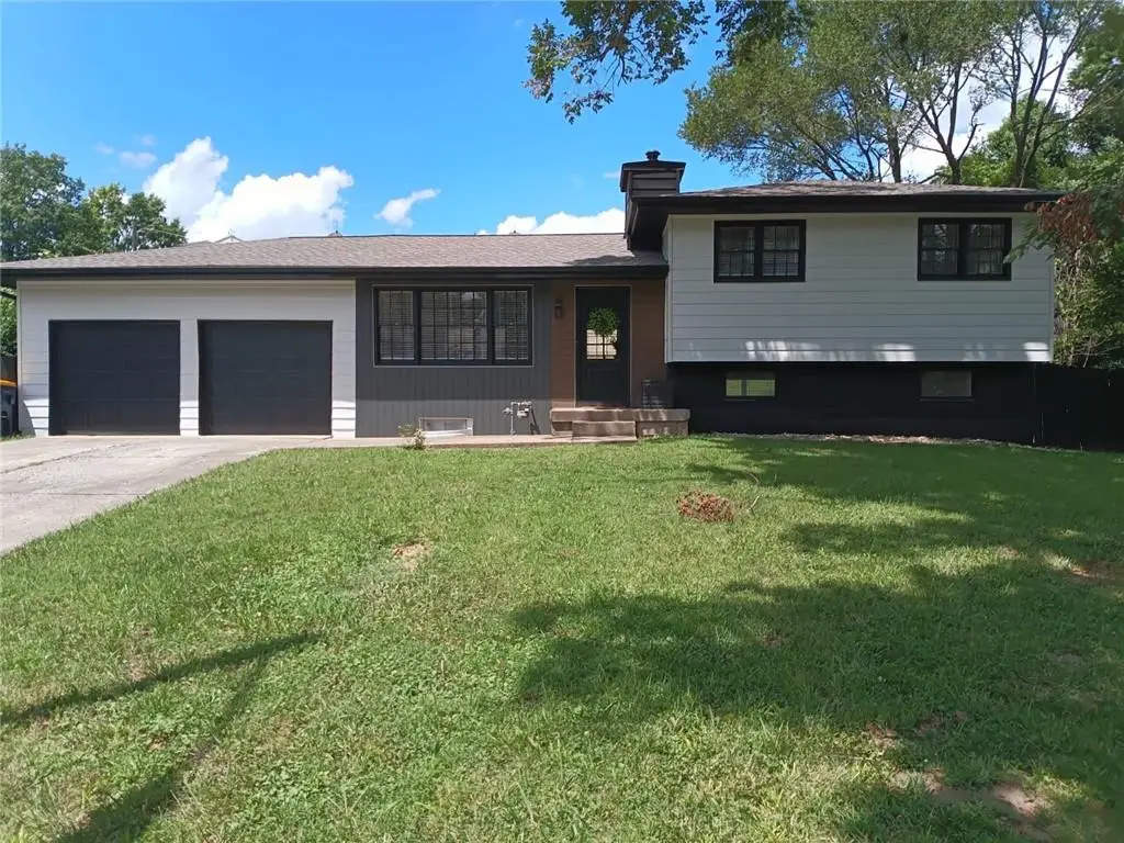 4306 NE 51st Street, Kansas City, MO 64119 - #1