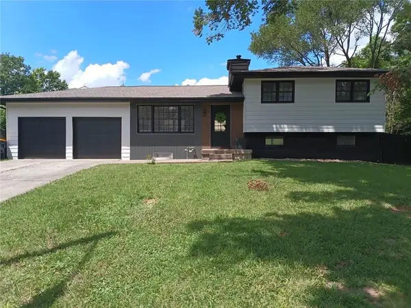 4306 NE 51st Street, Kansas City, MO 64119